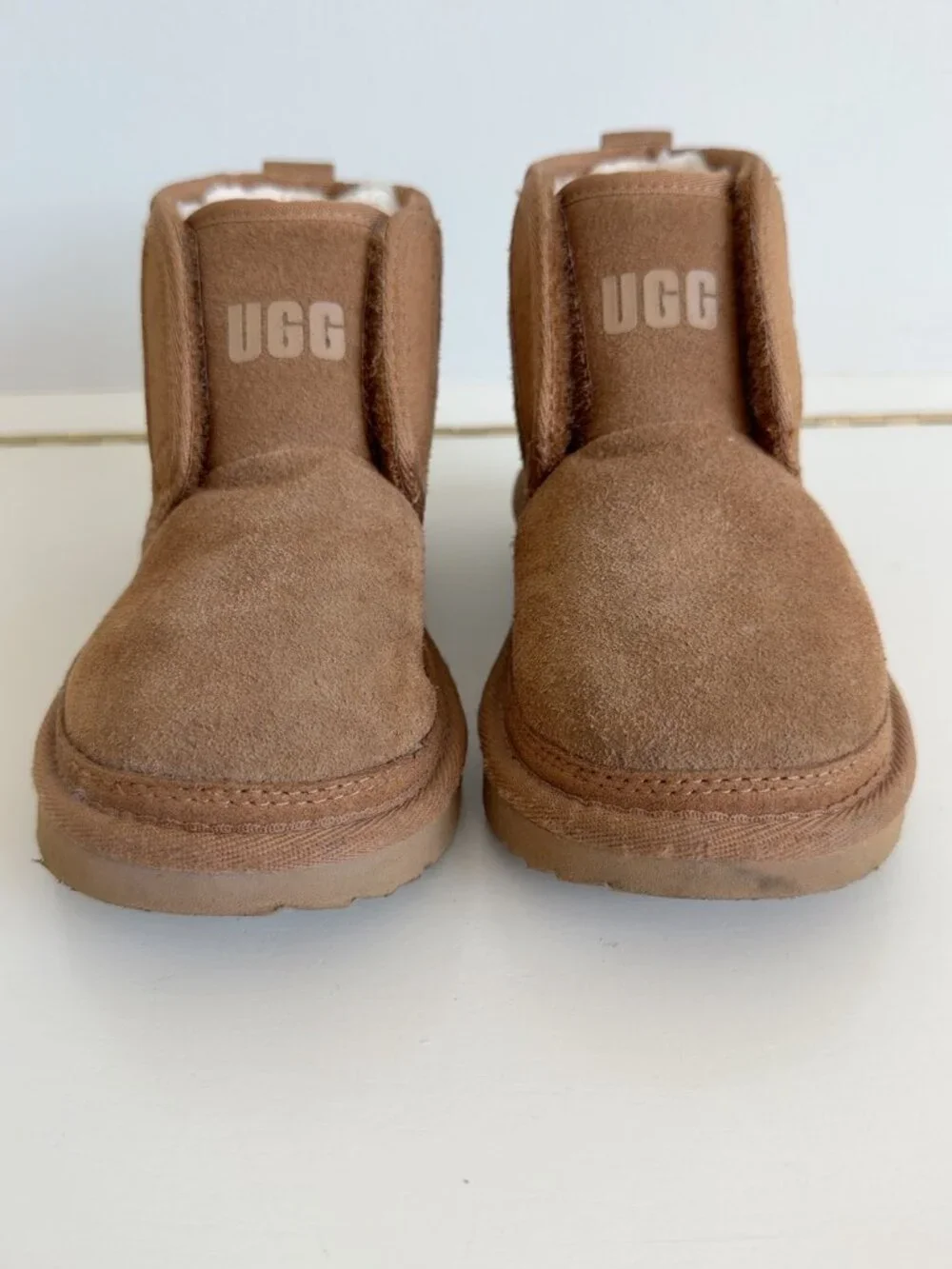 UGG Neumel EZ-Fit Chestnut Suede Shearling Boots Kids Size 12